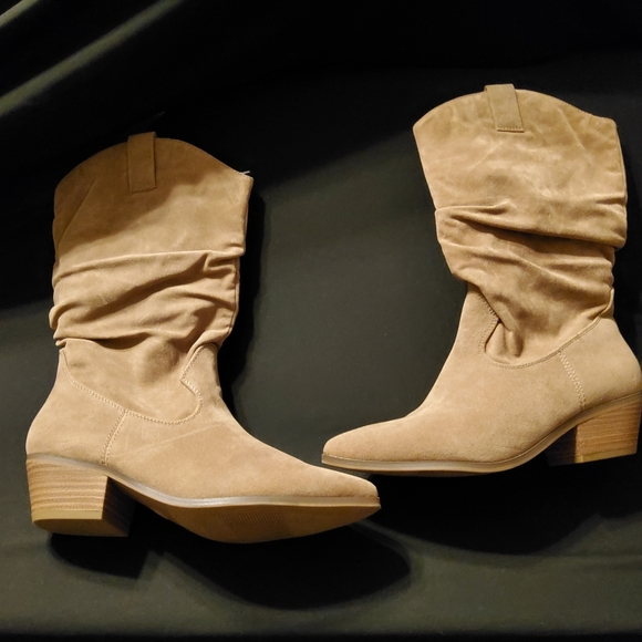 New Women's Universal Thread Adaline Western  Style Boots Taupe - Picture 2 of 5